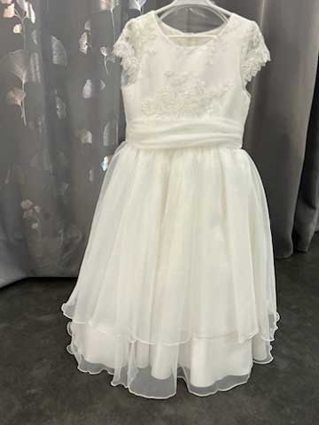 Robe de cérémonie pour enfant de la boutique Nîmes Mariées à Nîmes